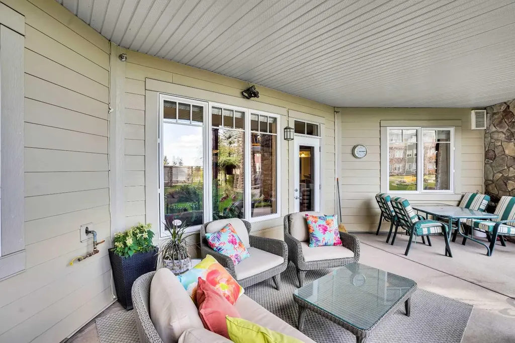 2330 Fish Creek Boulevard SW Calgary AB T2Y 0L1