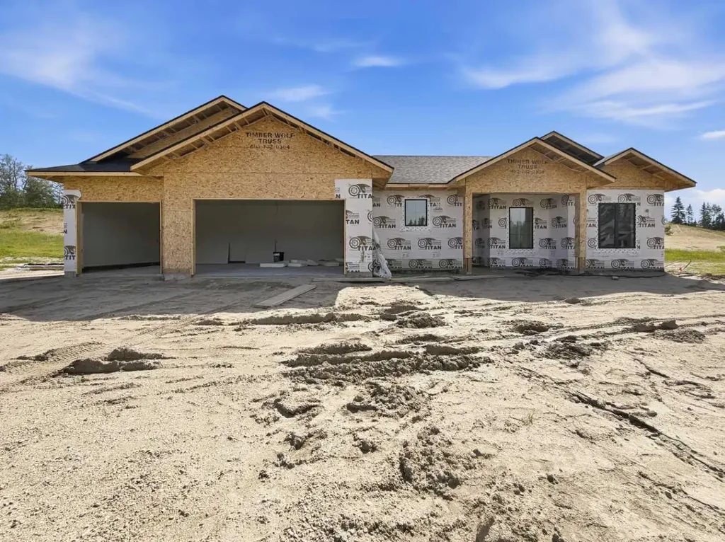 148 Burbank Heights Rural Lacombe County AB T0M 0J0