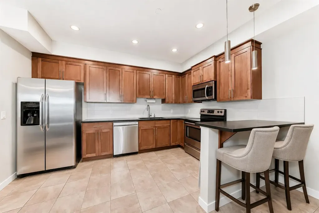 1005A Westmount Drive Strathmore AB T1P 0C3