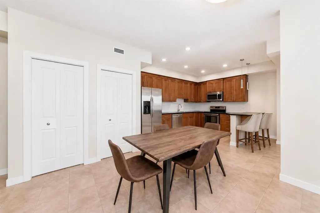 1005A Westmount Drive Strathmore AB T1P 0C3