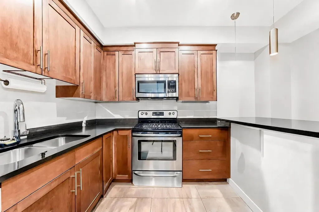 1005A Westmount Drive Strathmore AB T1P 0C3