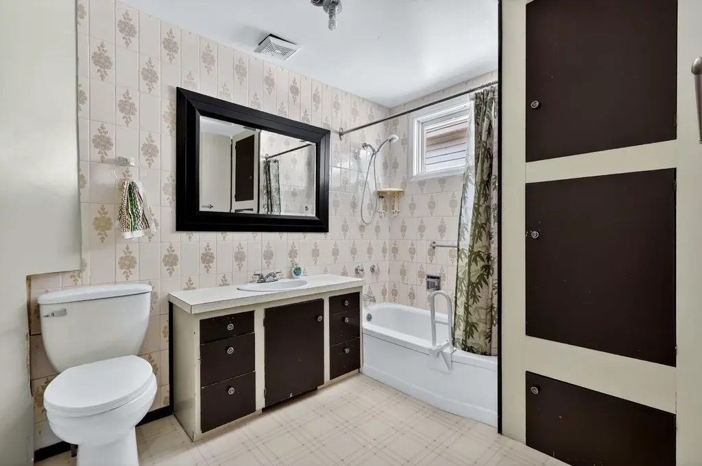 480 5 Street E Drumheller AB T0J 0Y4