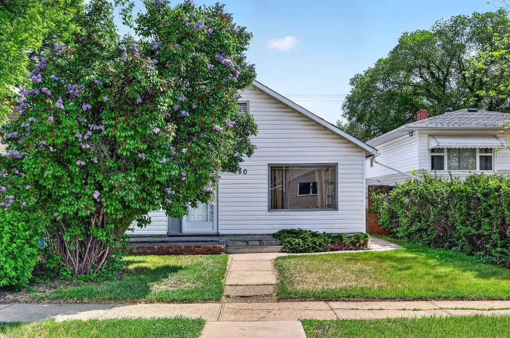 480 5 Street E Drumheller AB T0J 0Y4