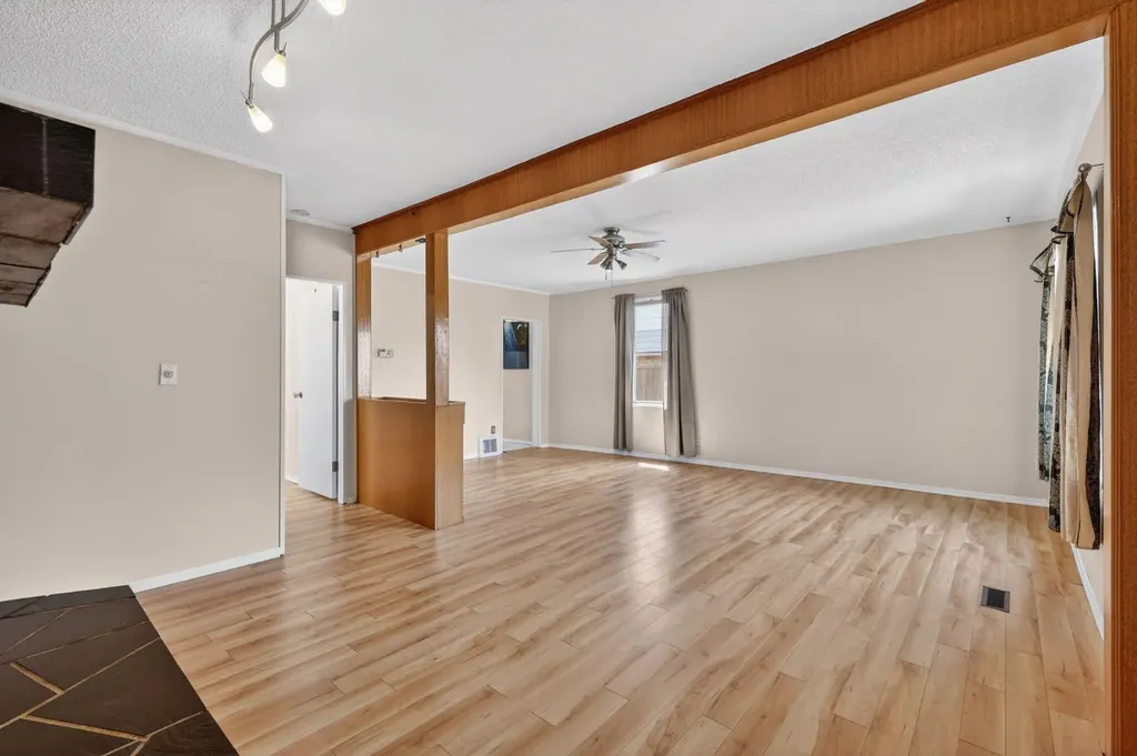 480 5 Street E Drumheller AB T0J 0Y4
