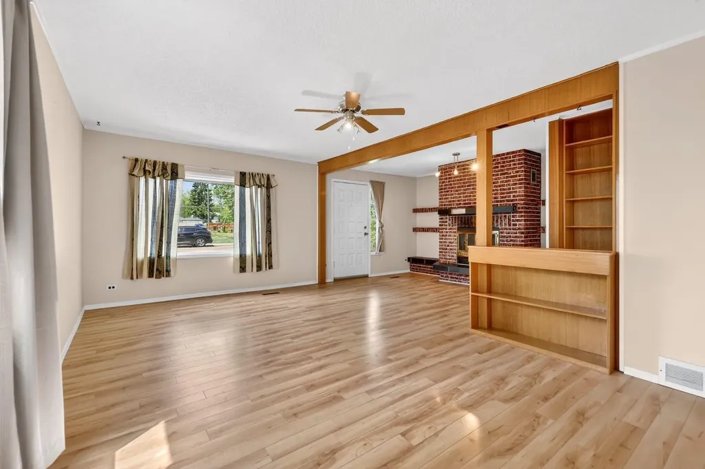 480 5 Street E Drumheller AB T0J 0Y4
