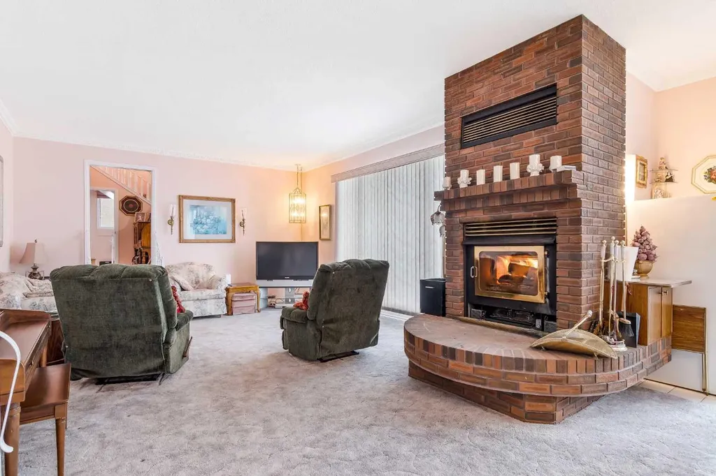 3 Rustic Road Norglenwold AB T4S 1S5