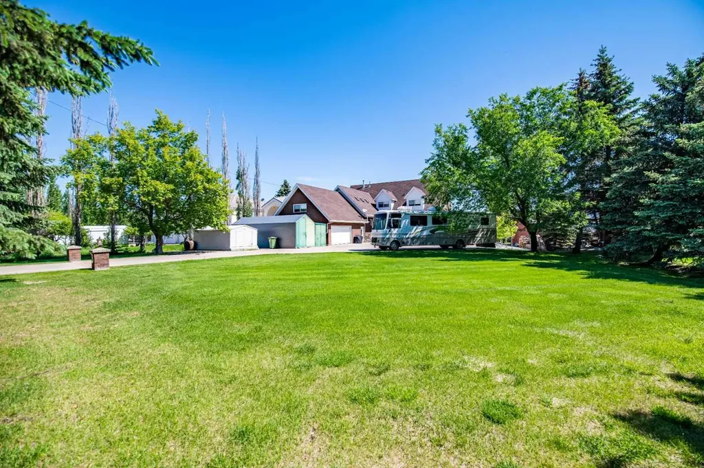 3 Rustic Road Norglenwold AB T4S 1S5