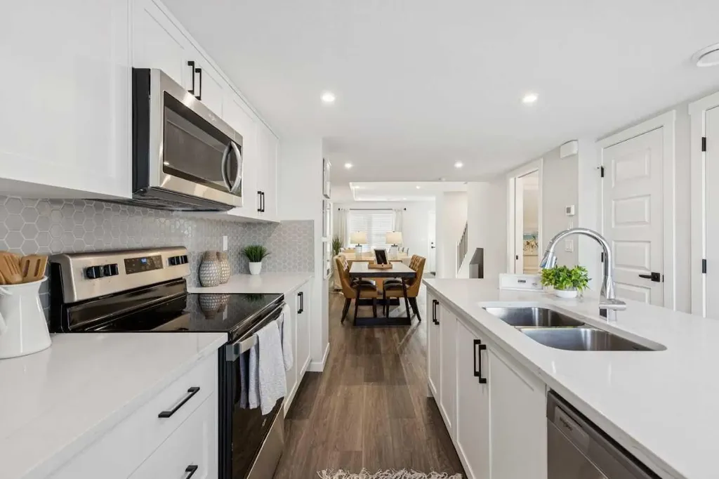 135 Mahogany Parade SE Calgary AB T3M 4K2