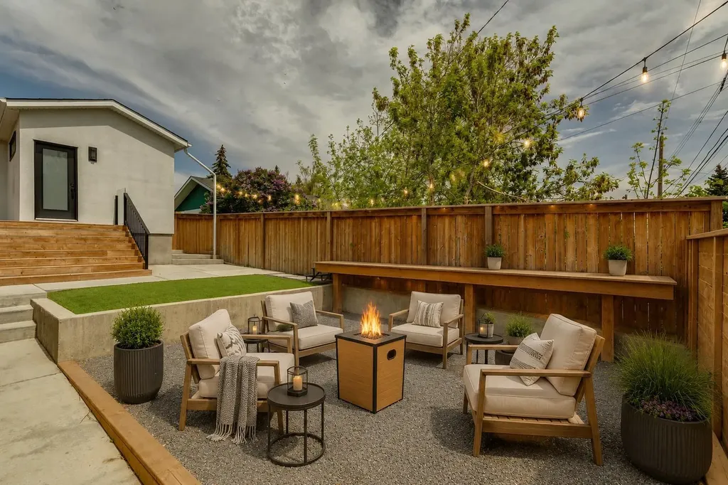 4747 26 Avenue SW Calgary AB T3E 0R3