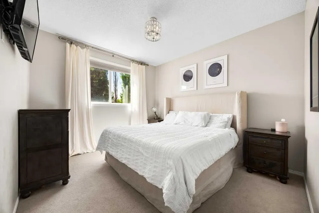 138 Cranwell Close SE Calgary AB T3M 1A9