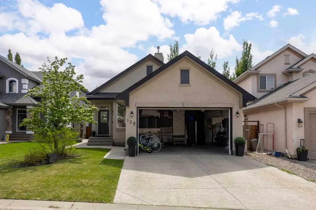 138 Cranwell Close SE Calgary AB T3M 1A9