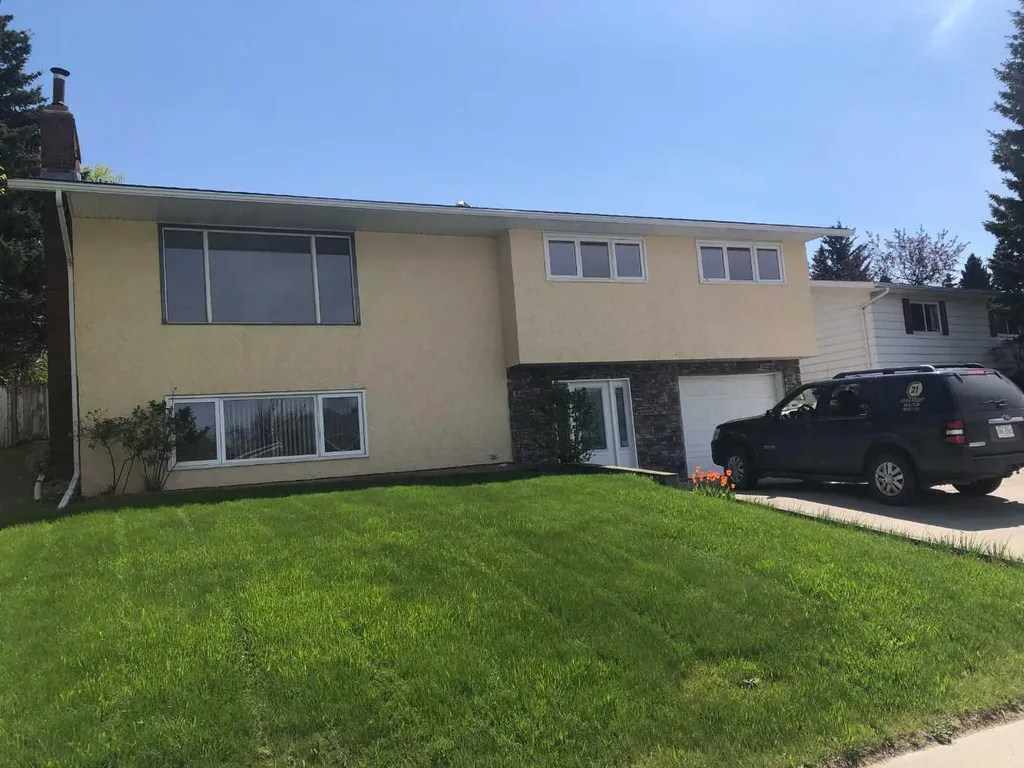 132 Lodgepole Drive Hinton AB T7V 1E4