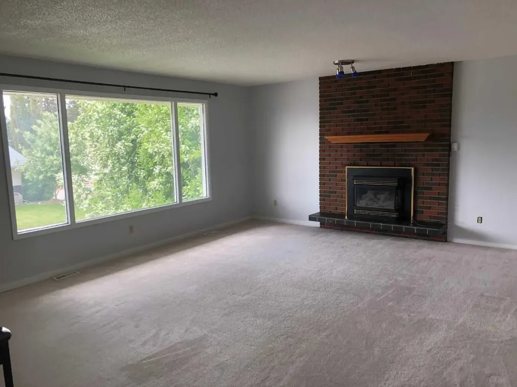 132 Lodgepole Drive Hinton AB T7V 1E4