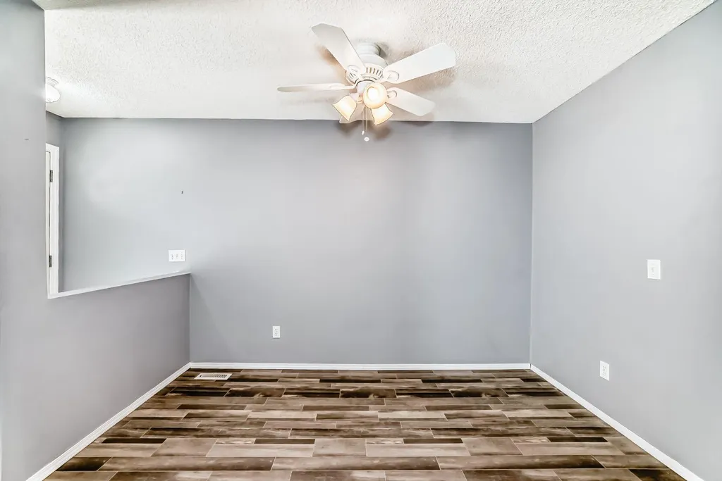 3015 51 Street SW Calgary AB T3E 6N5