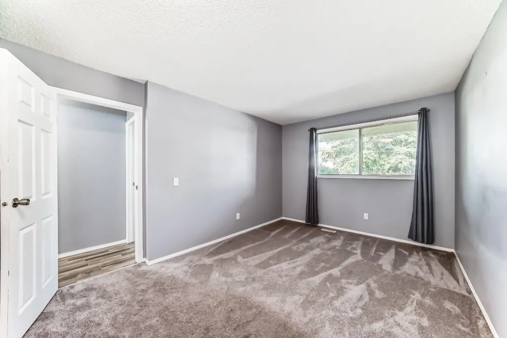 3015 51 Street SW Calgary AB T3E 6N5