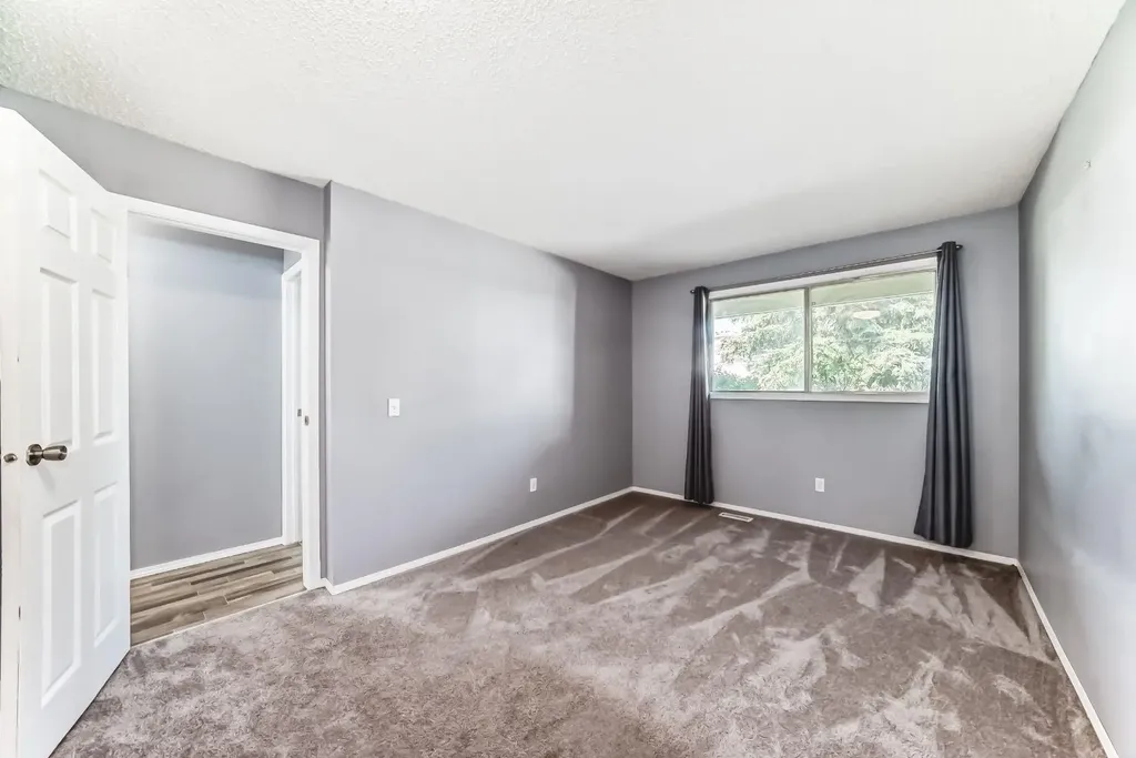 3015 51 Street SW Calgary AB T3E 6N5