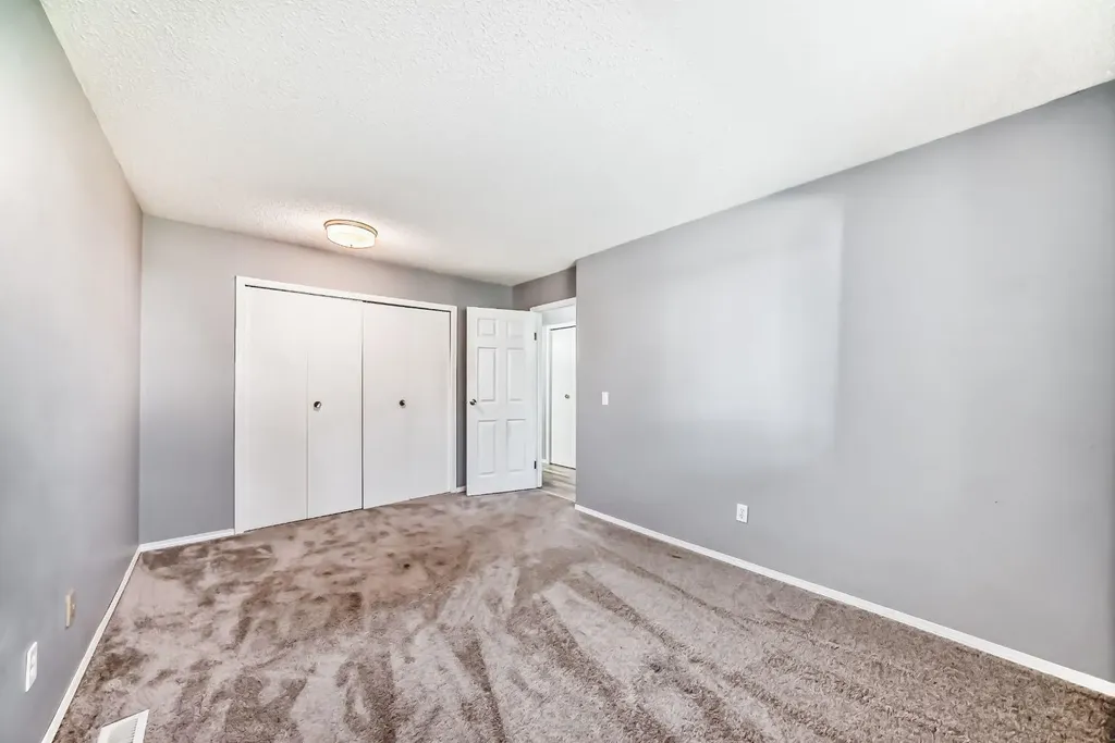 3015 51 Street SW Calgary AB T3E 6N5