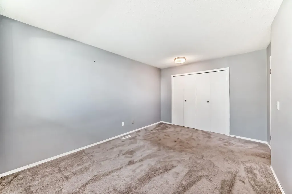 3015 51 Street SW Calgary AB T3E 6N5
