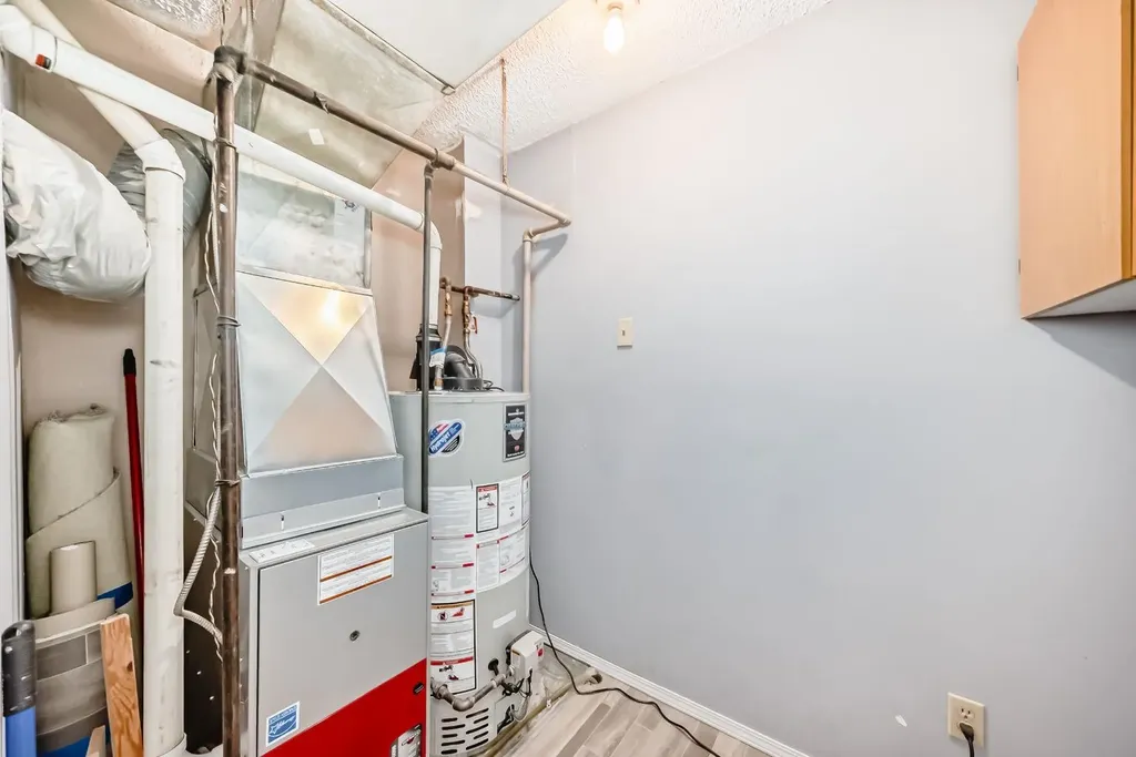 3015 51 Street SW Calgary AB T3E 6N5