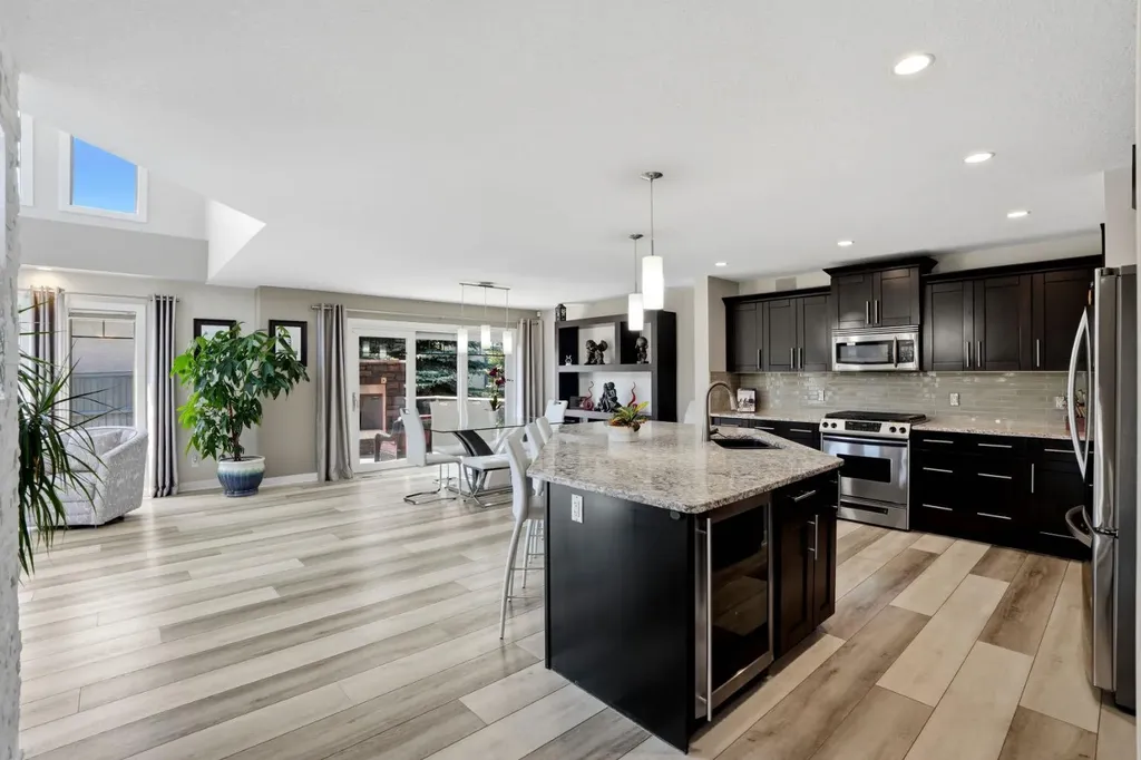 105 Cranridge Heights SE Calgary AB T3M0C1