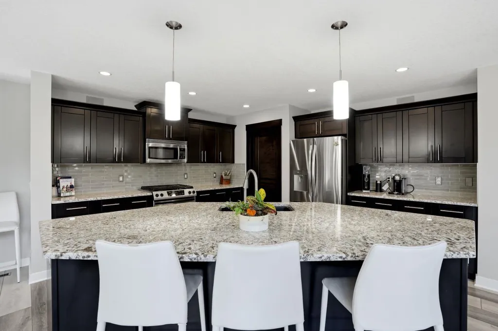105 Cranridge Heights SE Calgary AB T3M0C1