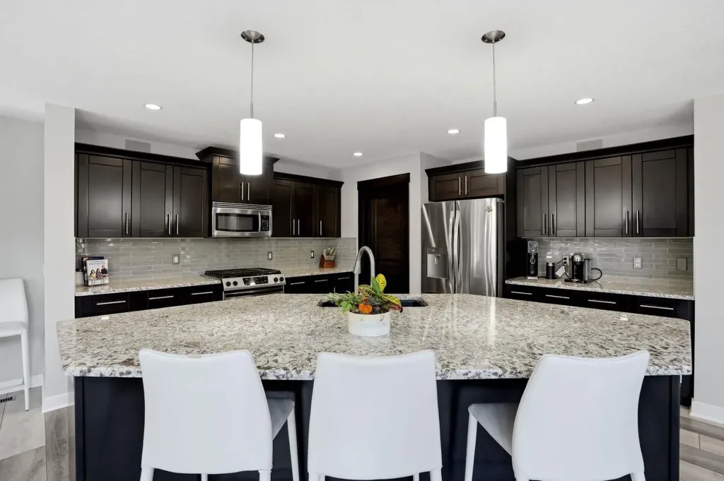 105 Cranridge Heights SE Calgary AB T3M0C1
