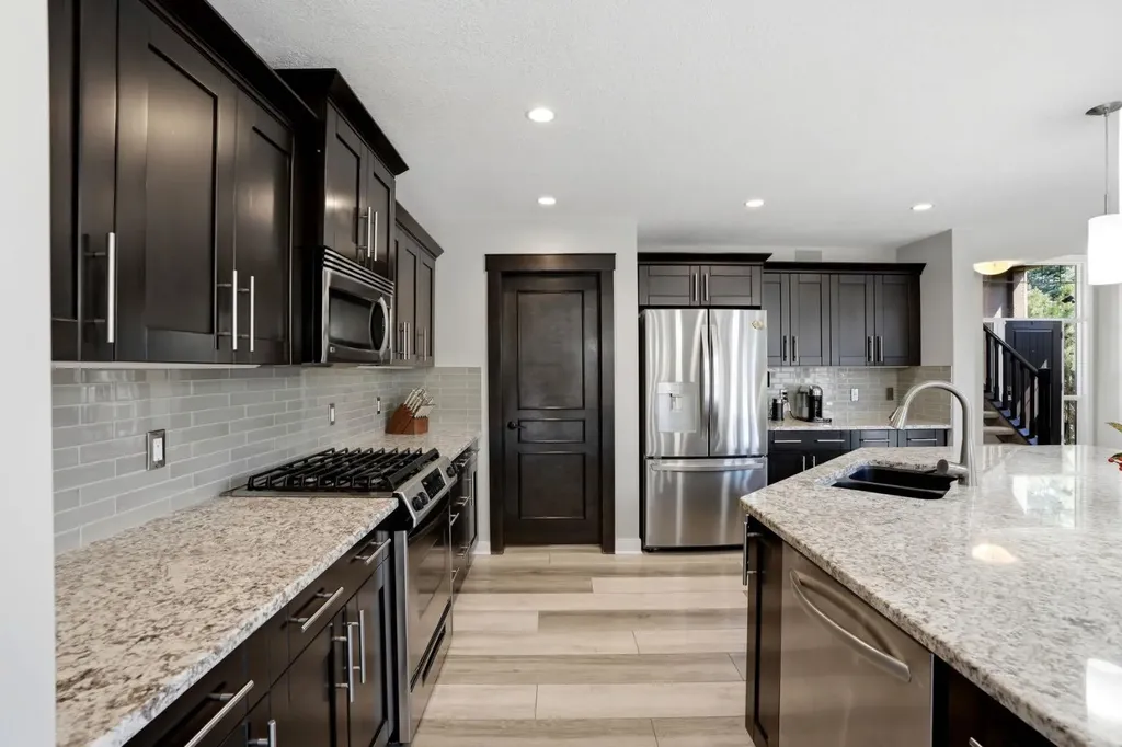 105 Cranridge Heights SE Calgary AB T3M0C1