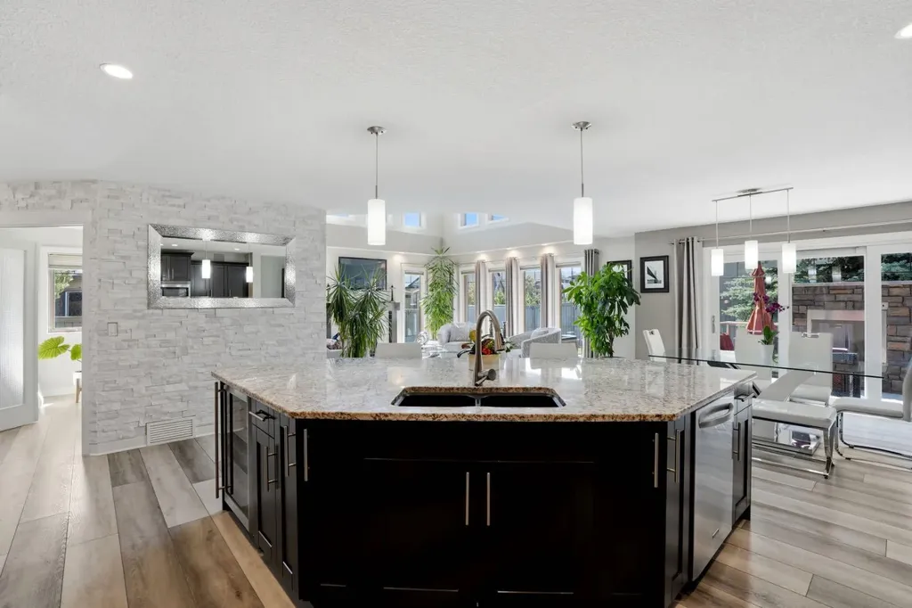 105 Cranridge Heights SE Calgary AB T3M0C1