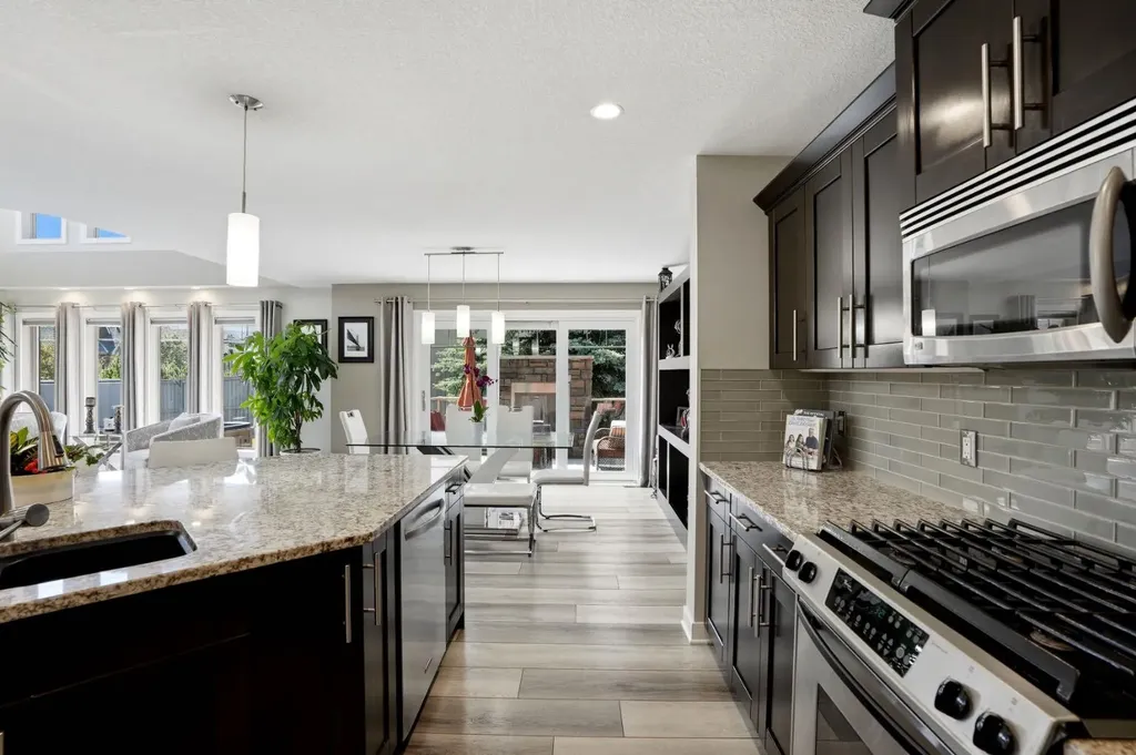105 Cranridge Heights SE Calgary AB T3M0C1