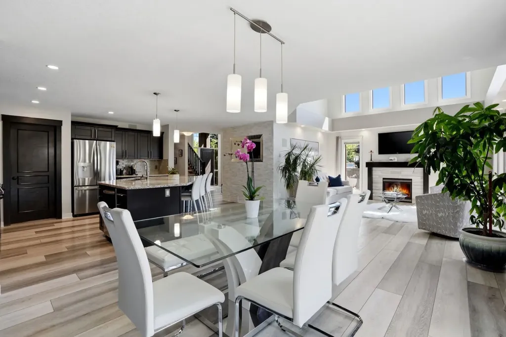 105 Cranridge Heights SE Calgary AB T3M0C1
