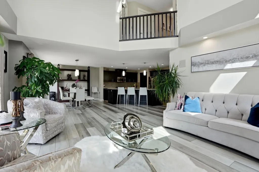 105 Cranridge Heights SE Calgary AB T3M0C1