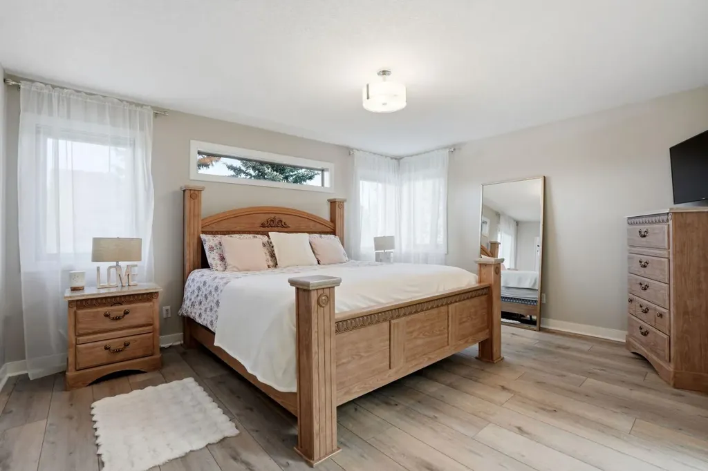 105 Cranridge Heights SE Calgary AB T3M0C1