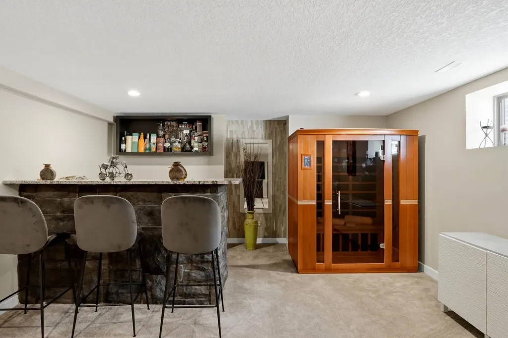 105 Cranridge Heights SE Calgary AB T3M0C1