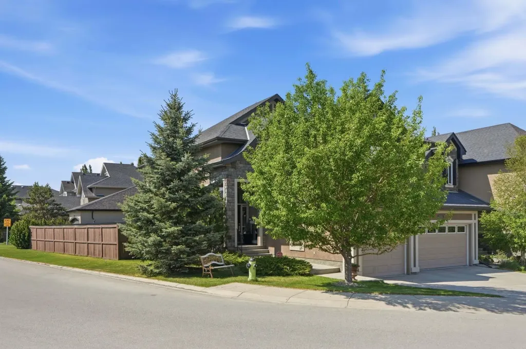 105 Cranridge Heights SE Calgary AB T3M0C1