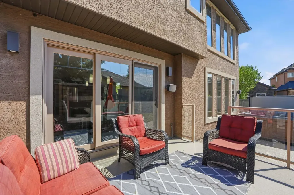 105 Cranridge Heights SE Calgary AB T3M0C1