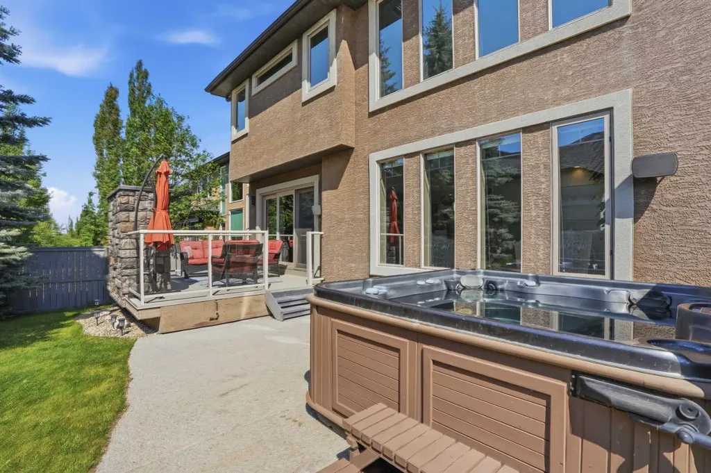 105 Cranridge Heights SE Calgary AB T3M0C1
