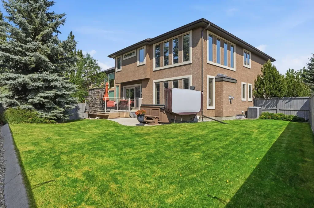 105 Cranridge Heights SE Calgary AB T3M0C1