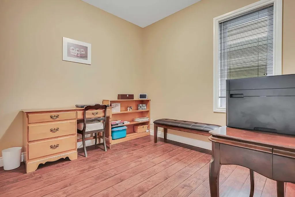 46 Mackenzie Crescent Lacombe AB T4L 0B2