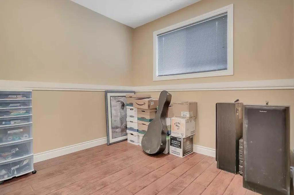 46 Mackenzie Crescent Lacombe AB T4L 0B2