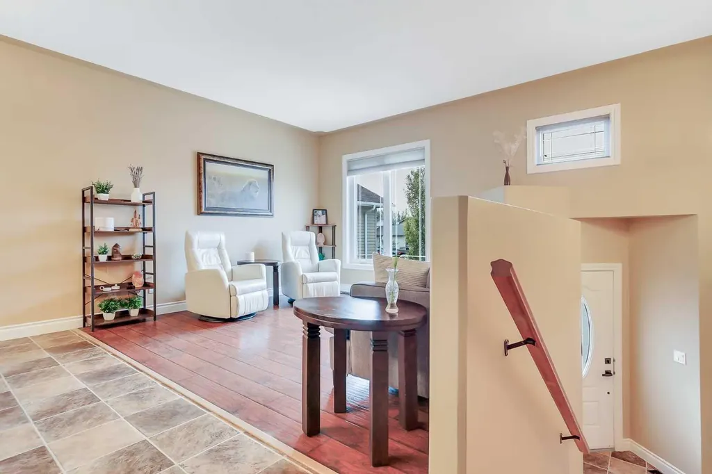 46 Mackenzie Crescent Lacombe AB T4L 0B2