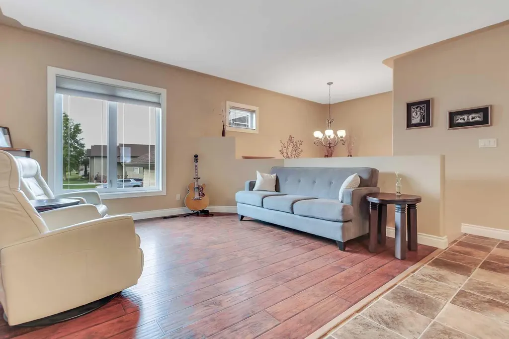 46 Mackenzie Crescent Lacombe AB T4L 0B2