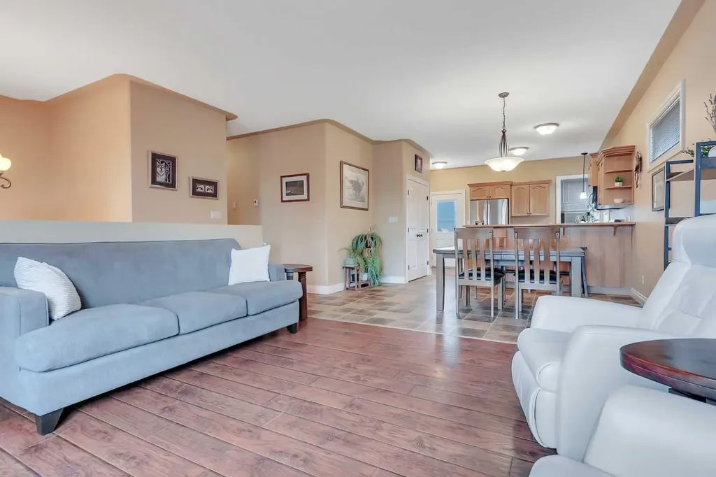 46 Mackenzie Crescent Lacombe AB T4L 0B2