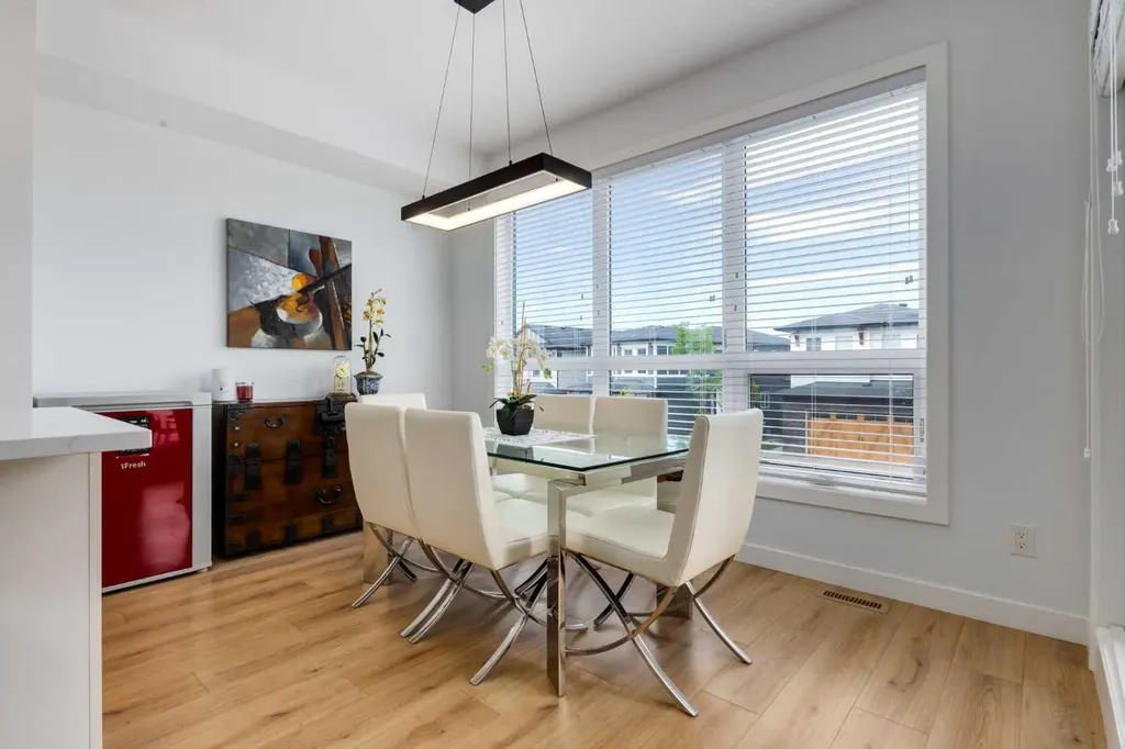 7820 Spring Willow Drive SW Calgary AB T3H 6E1