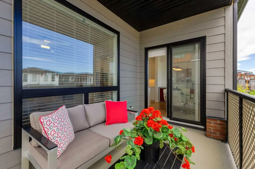 7820 Spring Willow Drive SW Calgary AB T3H 6E1