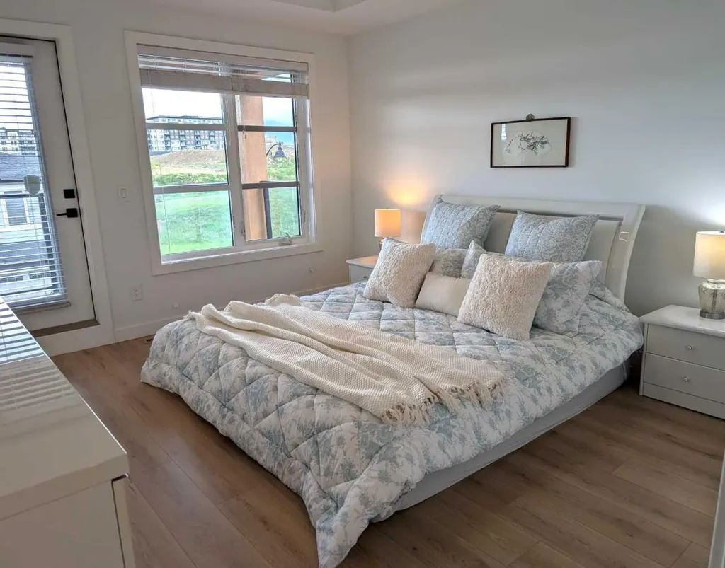 7820 Spring Willow Drive SW Calgary AB T3H 6E1