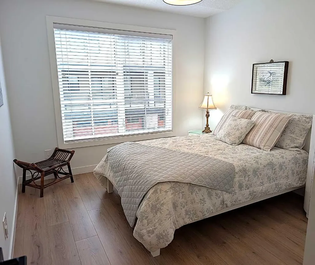 7820 Spring Willow Drive SW Calgary AB T3H 6E1