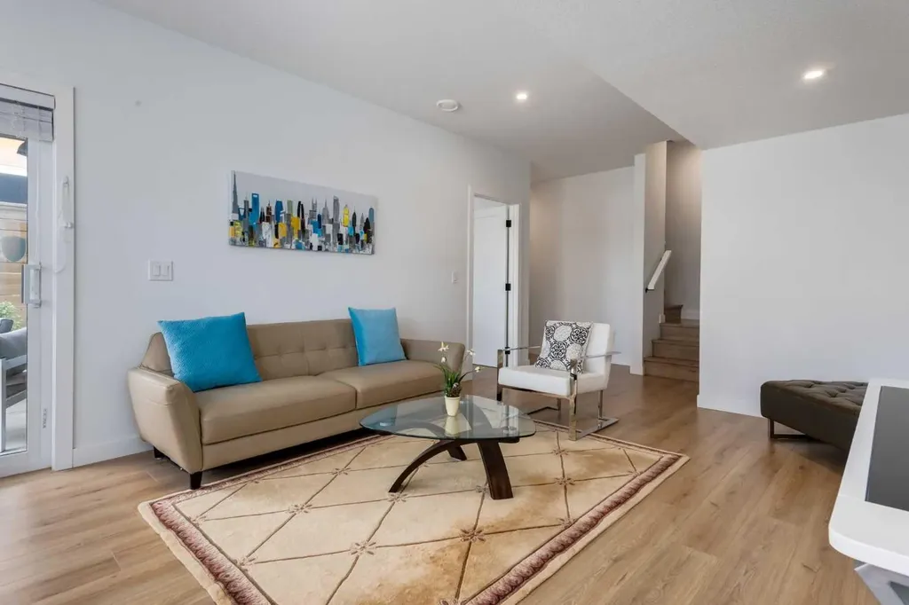 7820 Spring Willow Drive SW Calgary AB T3H 6E1