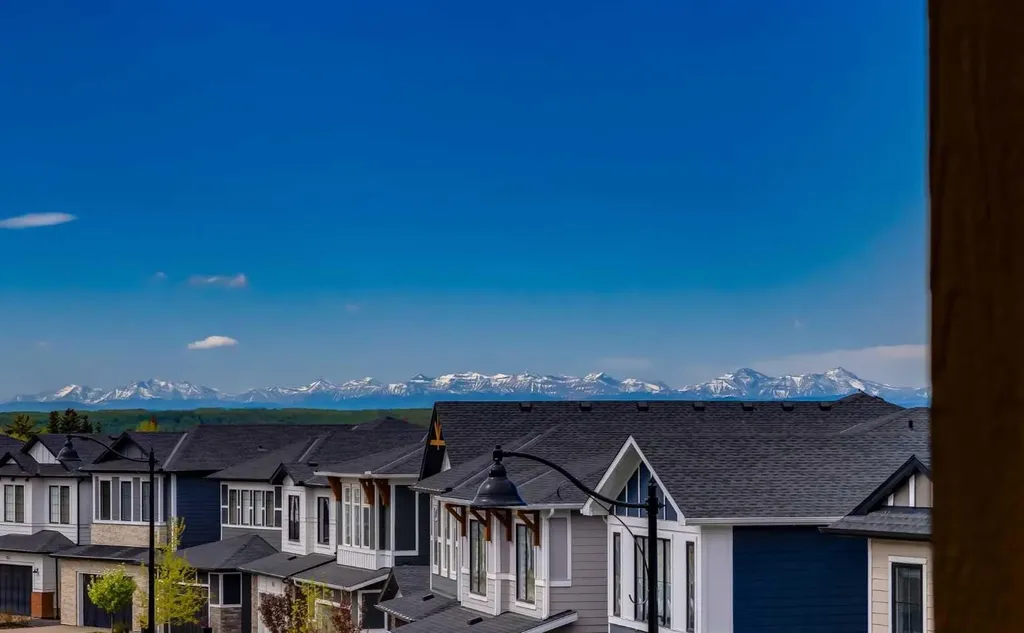 7820 Spring Willow Drive SW Calgary AB T3H 6E1