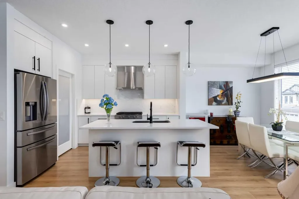 7820 Spring Willow Drive SW Calgary AB T3H 6E1