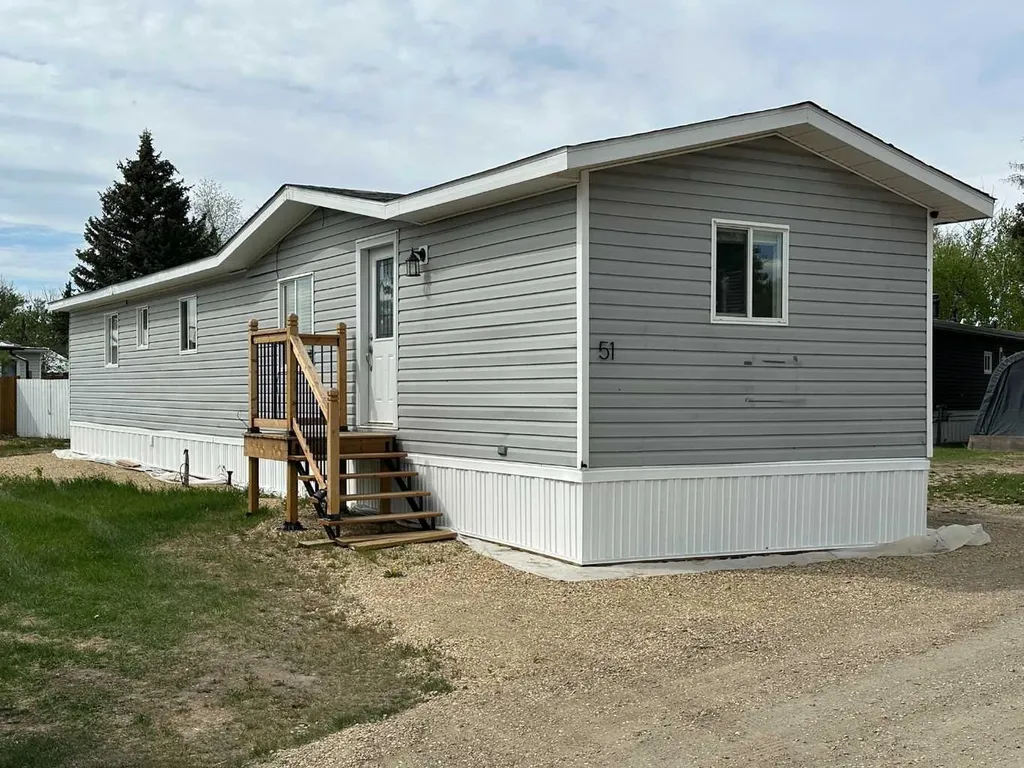 5020 Highway 2a Ponoka AB T4J 1E3
